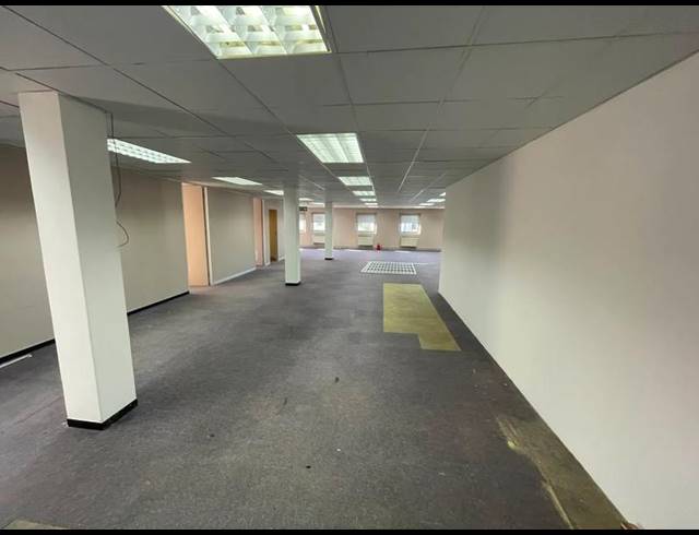 BUSINESS PROPERTY TO RENT IN TYGER VALLEY